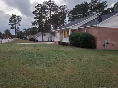 225 Eppingdale Dr, Spring Lake, NC 28390 photo 5