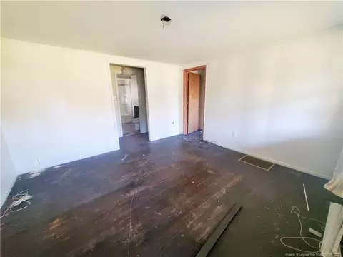 105 N 3rd St, Maxton, NC 28364 photo 3