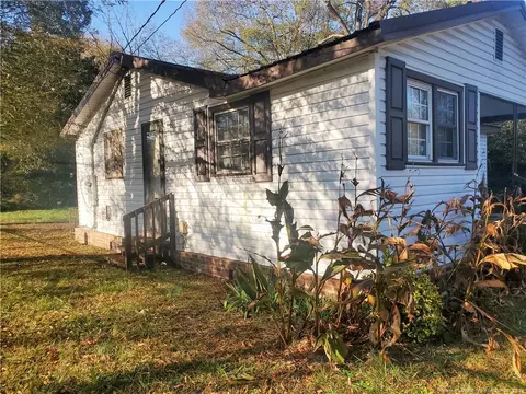 105 N 3rd St, Maxton, NC 28364 photo 15