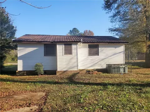 105 N 3rd St, Maxton, NC 28364 photo 13