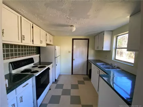 140 Sweet Ln, Cameron, NC 28326 photo 2