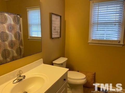 221 Waters Edge Dr, Erwin, NC 28339 photo 10