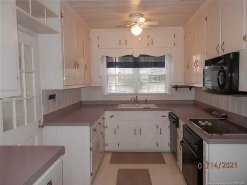 207 E 20th St, Lumberton, NC 28358 photo 10