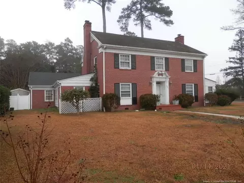 207 E 20th St, Lumberton, NC 28358 photo 3