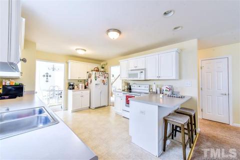 65 Edgecombe Dr, Spring Lake, NC 28390 photo 15