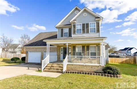65 Edgecombe Dr, Spring Lake, NC 28390 photo 3