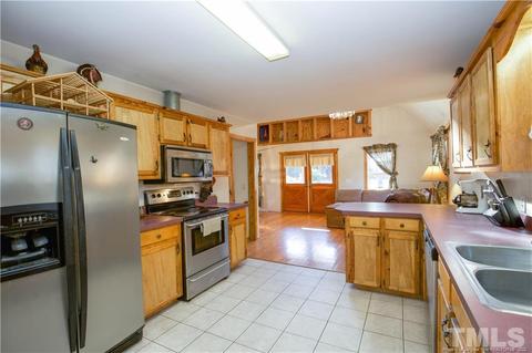 352 Main St, Vass, NC 28394 photo 16