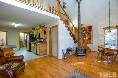 352 Main St, Vass, NC 28394 photo 8