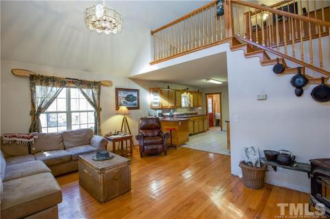 352 Main St, Vass, NC 28394 photo 4