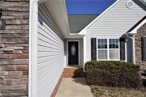213 Checkmate Ct, Cameron, NC 28326 photo 4