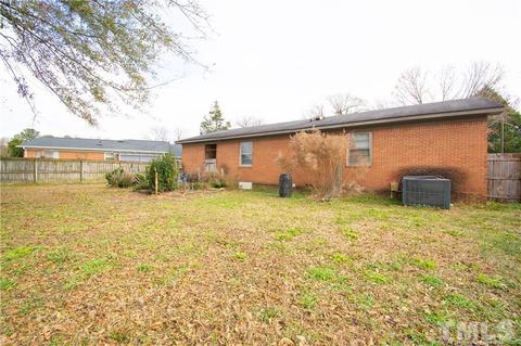 803 Warren Rd, Erwin, NC 28339 photo 4