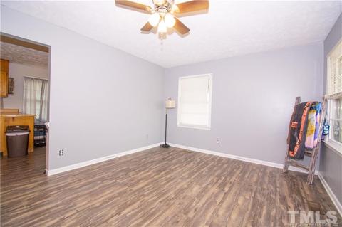 803 Warren Rd, Erwin, NC 28339 photo 3