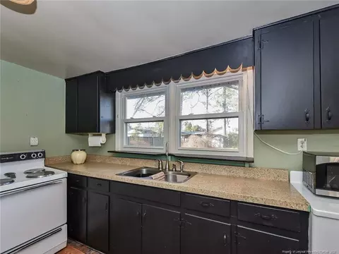 602 Mckay St, Erwin, NC 28339 photo 12