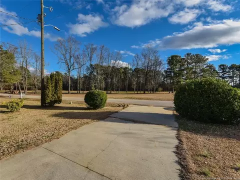 602 Mckay St, Erwin, NC 28339 photo 5