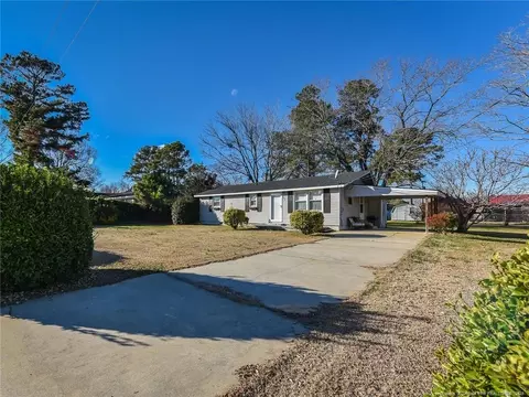 602 Mckay St, Erwin, NC 28339 photo 1