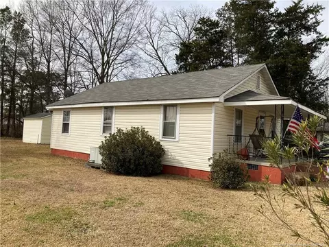 2012 E 5th St, Lumberton, NC 28358 photo 2