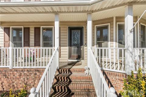 306 Eileen Dr, Spring Lake, NC 28390 photo 4