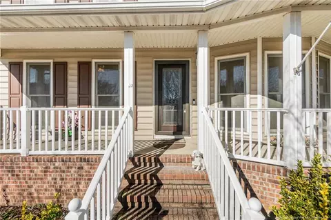 306 Eileen Dr, Spring Lake, NC 28390 photo 4