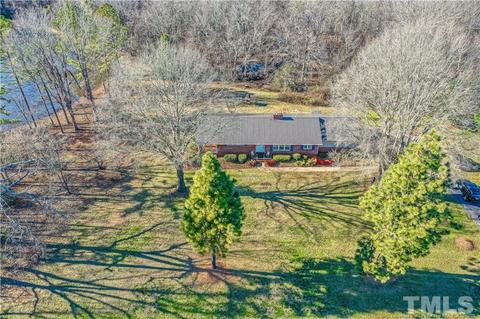 1412 N Moore Rd, Robbins, NC 27325 photo 4