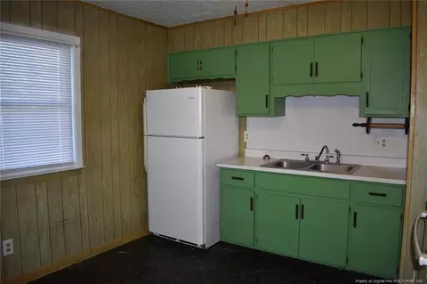 801 E Rockingham Rd, Maxton, NC 28364 photo 4