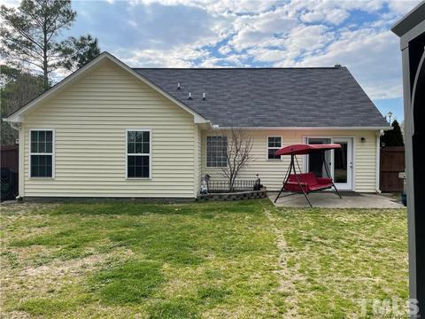 282 Michael Dr, Raeford, NC 28376 photo 4