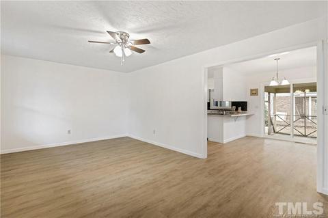 185 Bea Ln, Clinton, NC 28328 photo 6