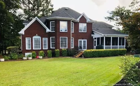 190 Falling Water Rd, Spring Lake, NC 28390 photo 2