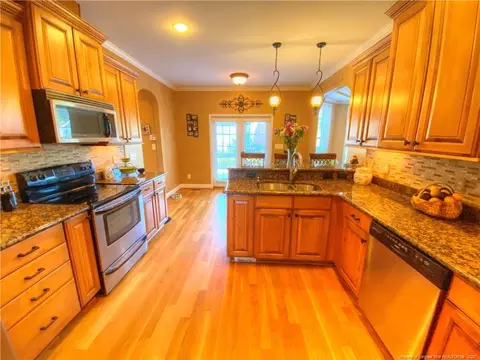 190 Falling Water Rd, Spring Lake, NC 28390 photo 17