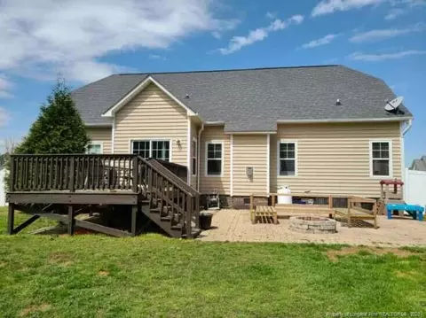 357 Saint Johns Loop, Raeford, NC 28376 photo 2