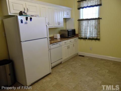 406 E 3rd St, Lumberton, NC 28358 photo 12