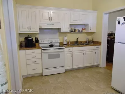 406 E 3rd St, Lumberton, NC 28358 photo 11