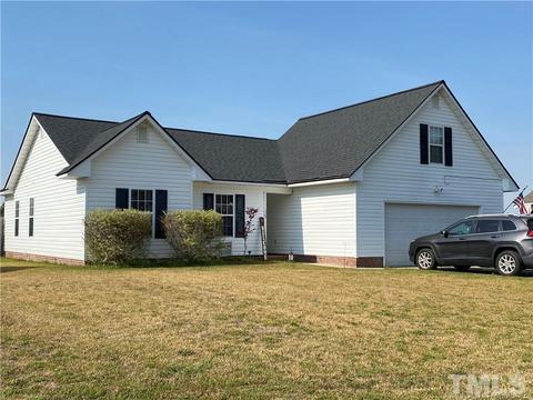 129 Riverwind Dr, Spring Lake, NC 28390 photo 2