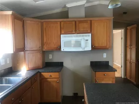 66 Hicks Williams Ln, Bunnlevel, NC 28323 photo 6