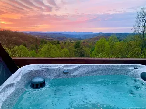 303 Tinys Mountain Dr, Deep Gap, NC 28618 photo 14