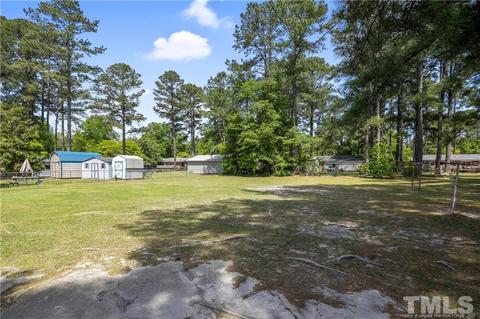 303 E 5th Ave, Raeford, NC 28376 photo 38