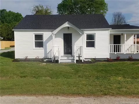 103 4th St, Erwin, NC 28339 photo 1