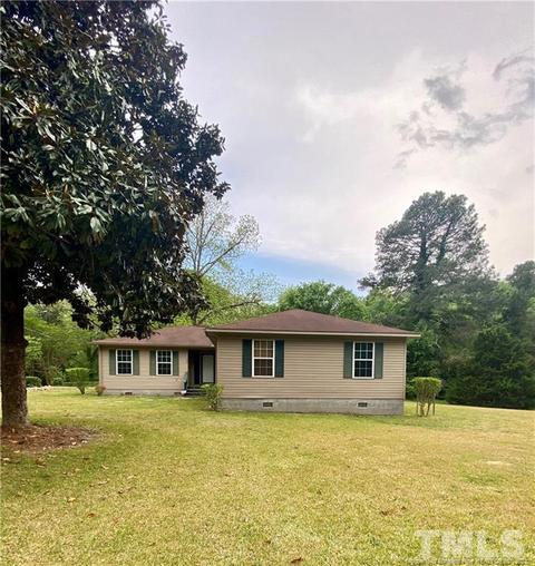 415 Dowd St, Carthage, NC 28327 photo 1