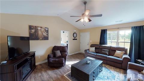 114 Marada Rd, Maxton, NC 28364 photo 6
