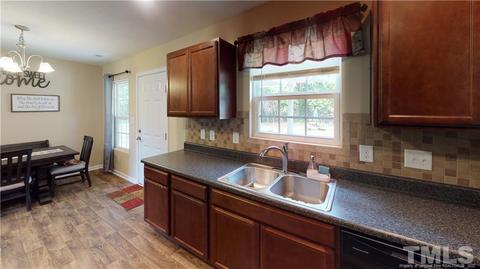 114 Marada Rd, Maxton, NC 28364 photo 10