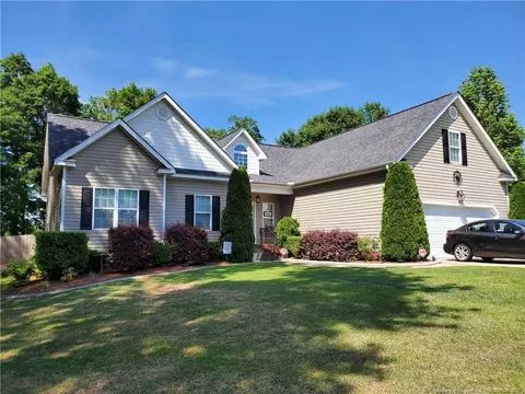 25 Ben Ct, Bunnlevel, NC 28323 photo 1
