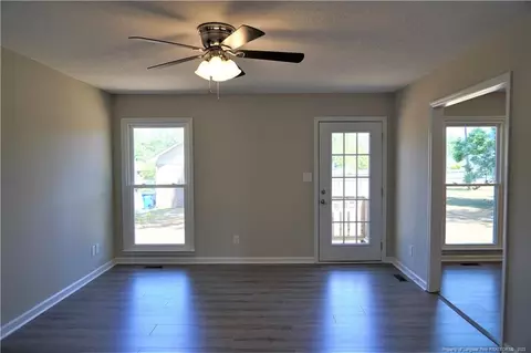 223 Eppingdale Dr, Spring Lake, NC 28390 photo 6