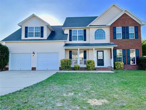 709 Yorkshire Dr, Cameron, NC 28326 photo 1