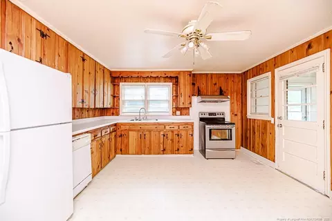 321 Lawrence Rd, Broadway, NC 27505 photo 10