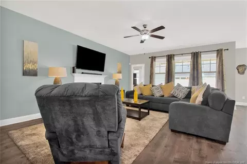 178 Pendleton St, Raeford, NC 28376 photo 6