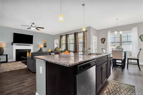 178 Pendleton St, Raeford, NC 28376 photo 13
