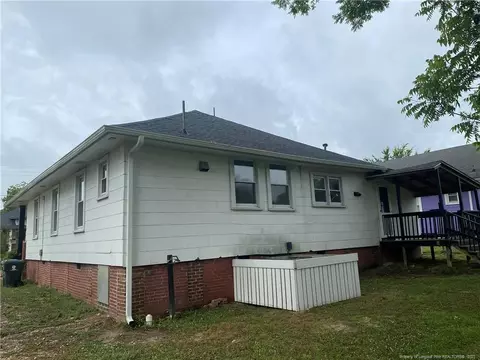 106 W D St, Erwin, NC 28339 photo 2