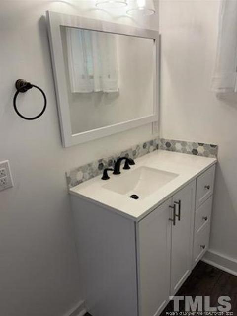 102 W E St, Erwin, NC 28339 photo 5