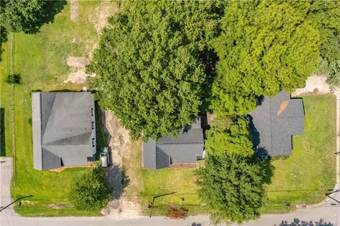 102 W E St, Erwin, NC 28339 photo 4