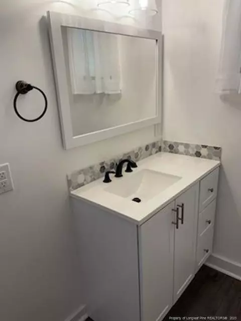 102 W E St, Erwin, NC 28339 photo 5