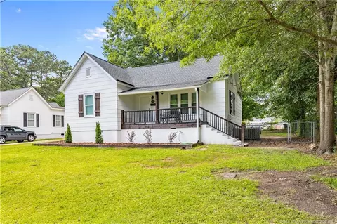 102 W E St, Erwin, NC 28339 photo 1